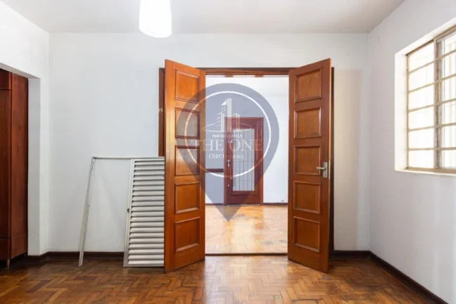 Imagem Casa à venda em São Paulo-SP: 6 quartos, 1 suíte, 2 salas, 3 banheiros, 2 vagas de garagem, 150,00 m² na Vila Dom Pedro I.