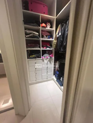 Imagem Casa térrea a venda em Condomínio bem localizado