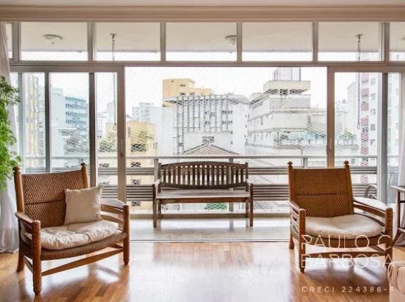 Imagem Santa Cecília Venda - 4 dormitórios (2 suítes) - 2 vagas - 270 m²