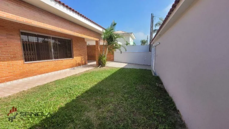 Imagem Casa com 3 dormitórios à venda, 270 m² por R$ 950.000,00 - Balneário Flórida - Praia Grande/SP