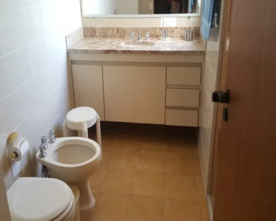 Imagem Apartamento com lazer nas Pitangueiras com vista para o mar