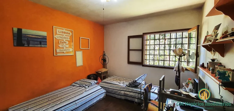 Imagem Oportunidade! Casa estilo chácara em condomínio