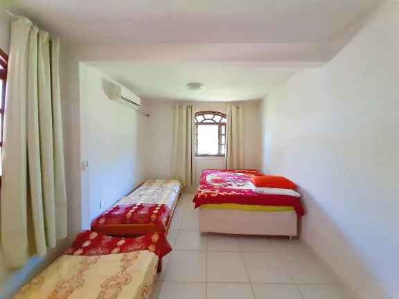 Imagem Chácara, 15.000 mts2, 03 Quartos, Sala Ampla, Piscina, Sauna, Lagoa Dourada, Guarapari - ES