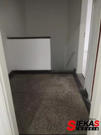 Imagem Casa comercial para venda ou locação em São Paulo-SP, Tatuapé: 5 quartos, 3 banheiros, 2 vagas, 200m². Venha conferir!