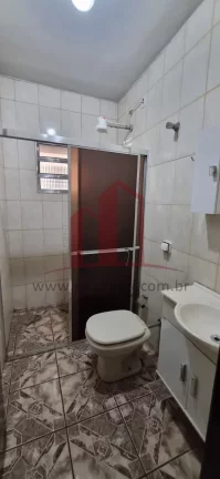 Imagem Imperdível casa à venda em Francisco Morato-SP, Jardim Professor, com 3 quartos, 1 sala, 3 banheiros, 2 vagas de garagem.