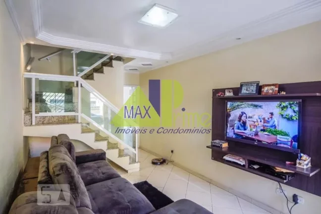 Imagem Casa em Condomínio de Alto Padrão na Vila Esperança, São Paulo-SP: 3 Quartos, 1 Suíte, 2 Vagas - 99m² de Luxo!