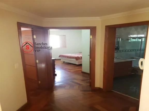 Imagem EXCELENTE SOBRADO A VENDA, COM 5 DORMITÓRIOS, 2 SUÍTES, 3 SALAS, AO LADO DO LARGO DA VILA ZELINA. QUINTAL GRANDE COM CHURRASQUEIRA, VARANDA NA FRENTE