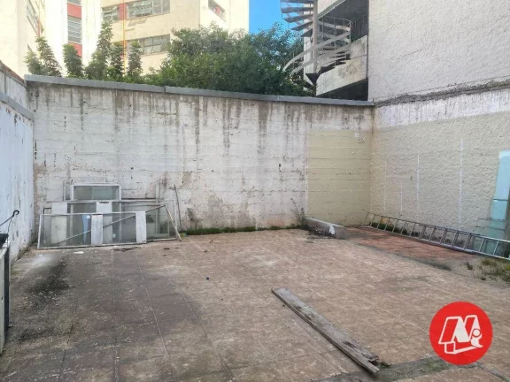 Imagem Conjunto de 110m² em rua de grande fluxo