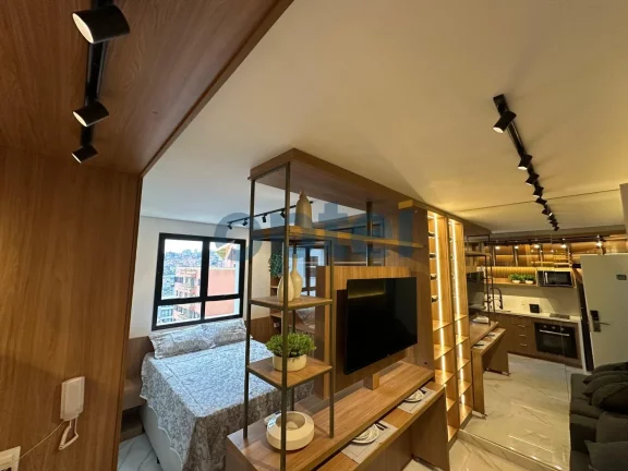 Imagem Loft de Luxo totalmente mobiliado no Centro de São Bernardo: 1 quarto, 1 suíte, 1 sala, 1 banheiro, 25m². Alugue já!