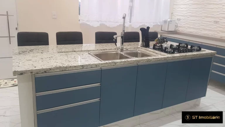 Imagem Casa á Venda em Terra Preta - Excelente localização e Acabamento