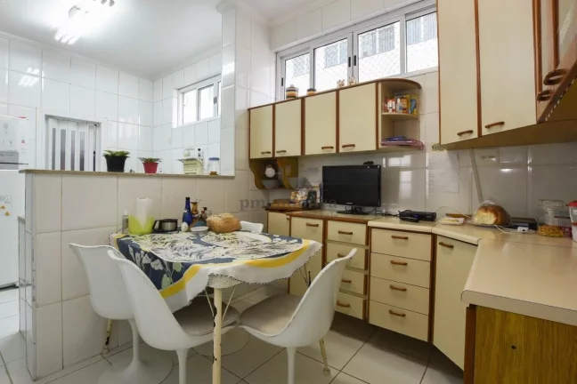 Imagem Apartamento 3 quartos, 2 banheiros, 1 vaga 179 m²