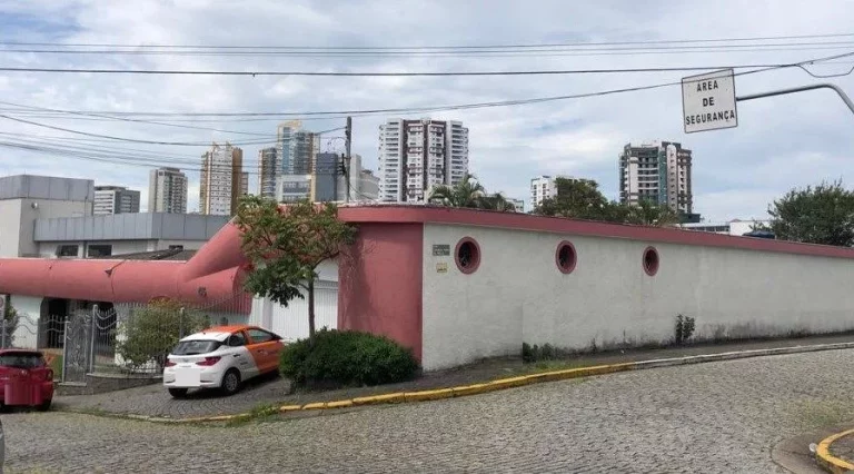 Imagem Casa com 4 dormitórios à venda, 751 m² por R$ 3.800.000,00 - Parque Monte Líbano - Mogi das Cruzes/SP