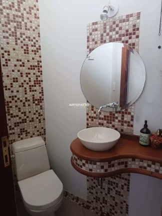 Imagem Vende se Sobrado 3 dormitórios, sendo duas suítes Bairro João Leite
