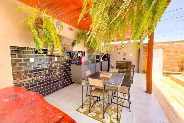 Imagem Casa com 4 Quartos à Venda, 