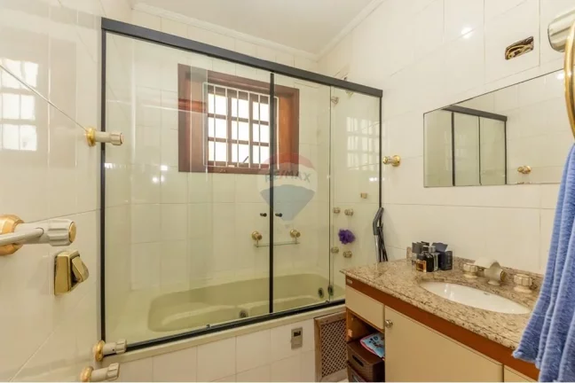 Imagem Casa a venda na Vila Marari 180m² 3 dormitórios 2 suítes, 4 Vagas Churrasqueira 5WC