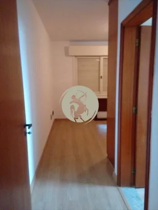 Imagem APARTAMENTO A VENDA EM SANTOS NO BAIRRO DO GONZAGA C/ GARAGEM FECHADA E ELEVADOR PRÉDIO DE ESQUINA,...
