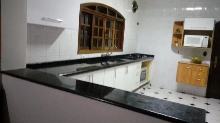 Imagem Sobrado com 3 dormitórios à venda, 308 m² por R$ 500.000,00 - Jardim Santa Helena - Poá/SP