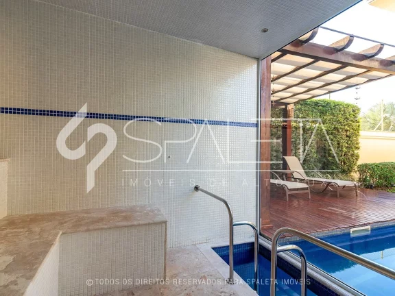 Imagem Lindíssima mansão neo-clássica à venda no condomínio Jardim Acapulco no Guarujá