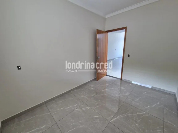 Imagem Casa na Zona Norte com 2 Dormitórios, 80m² de Área Útil, Terreno de 125m² e Churrasqueira