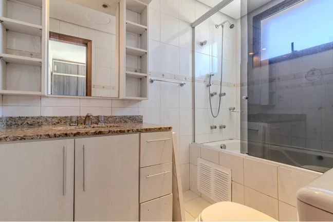 Imagem Apartamento à venda no bairro Passo da Areia - Porto Alegre/RS