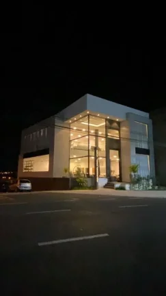 Imagem Prédio Comercial de Alto Padrão para Locação em Votorantim-SP, Parque Bela Vista: 2 Salas, 3 Banheiros, 10 Vagas, 724 m².
