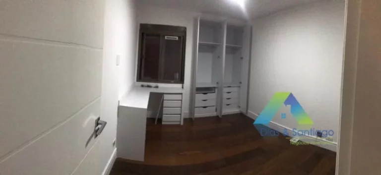 Imagem Apartamento com 4 Quartos e 5 banheiros à Venda, 228 m²