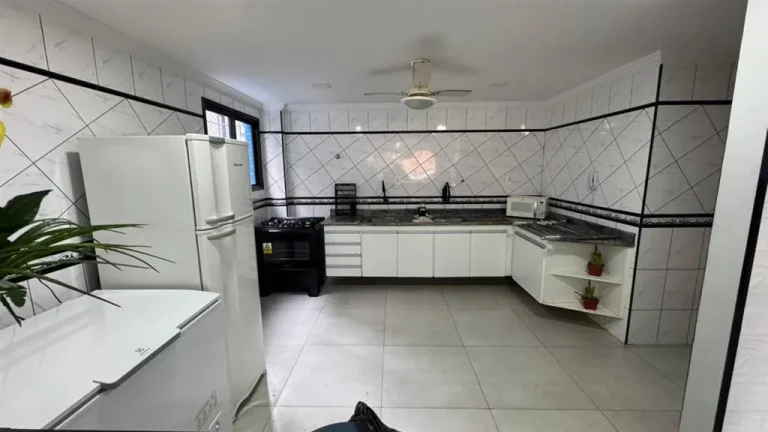 Imagem APARTAMENTO COM 81.22 m² - FORTE - PRAIA GRANDE SP