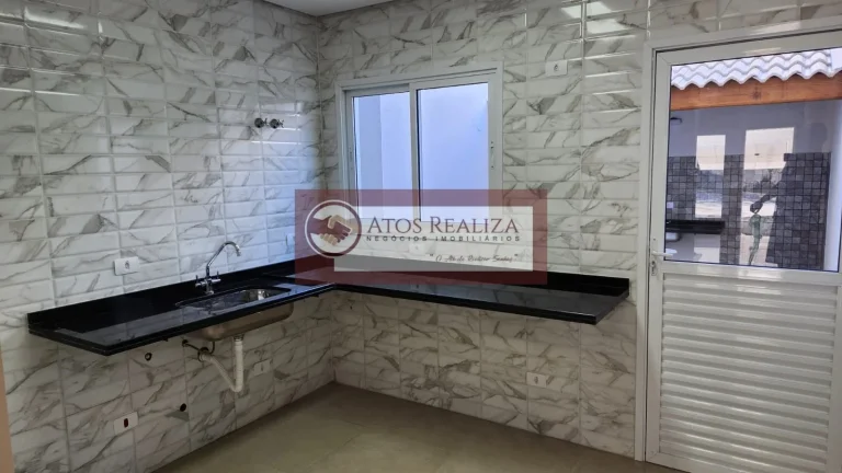 Imagem Sobrado em Vila São Pedro, SP - 110m², 3 dormitórios e 1 suíte por R$ 695.000 - Venda