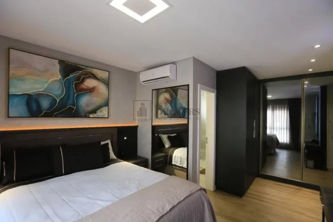 Imagem Apartamento com 4 suítes à venda de frente a roda Gigante em Balneário Camboriú