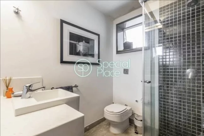 Imagem Ótimo apartamento reformado, com 110 m² no Jardim América. Living para dois ambientes com ar cond...