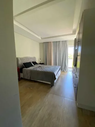 Imagem Casa mobiliada no Condomínio Caledônia com 4 dormitórios sendo 3 suítes e 4 vagas em Camboriú