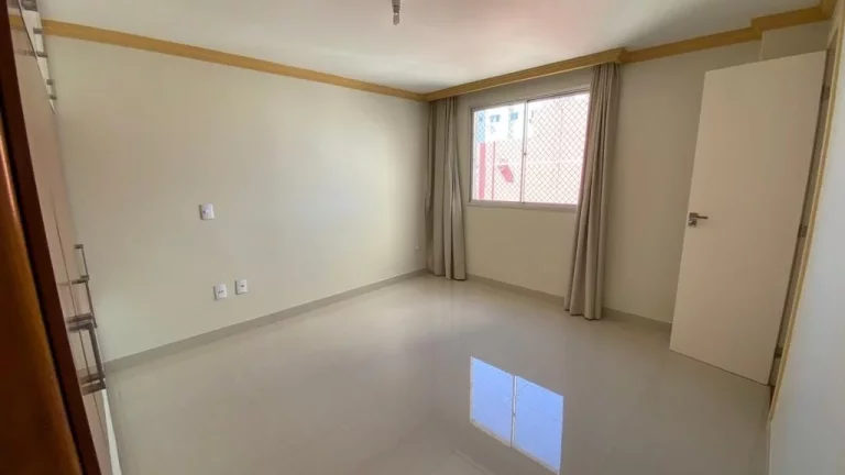 Imagem Cobertura Triplex, 04 Suites, 02 Vagas de Garagem, Centro, Guarapari - ES