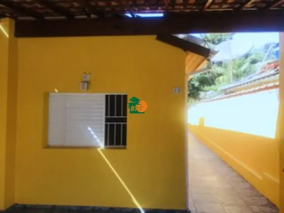 Casa para Venda em São Roque, Gabriel Piza, 2 dormitórios, 1 suíte, 2 banheiros, 1 vaga