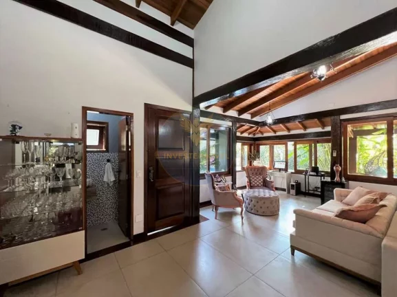 Imagem Casa em Condomínio a Venda no bairro Granja Viana - Carapicuíba, SP