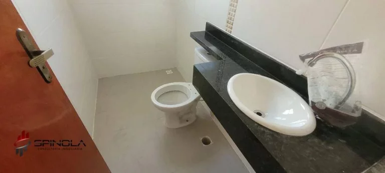 Imagem Casa com 2 dormitórios à venda, 110 m² por R$ 585.000,00 - Maracanã - Praia Grande/SP