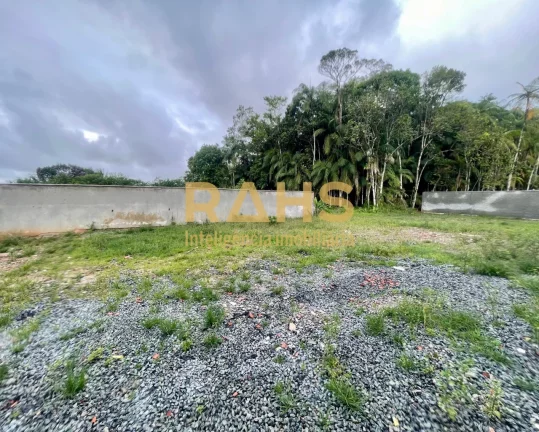 Imagem Terreno Plano à venda no Bairro Paranaguamirim em Joinville por R$450.000,00 Terreno com área tota...