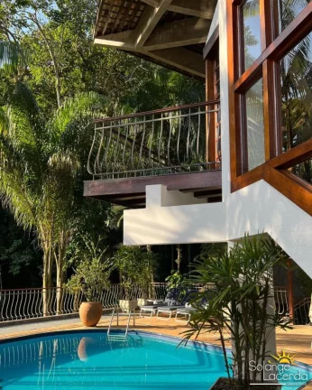 Imagem Linda - Arquitetura Diferenciada - 4 Suítes - 100 metros da Praia - 1.500 m² Terreno