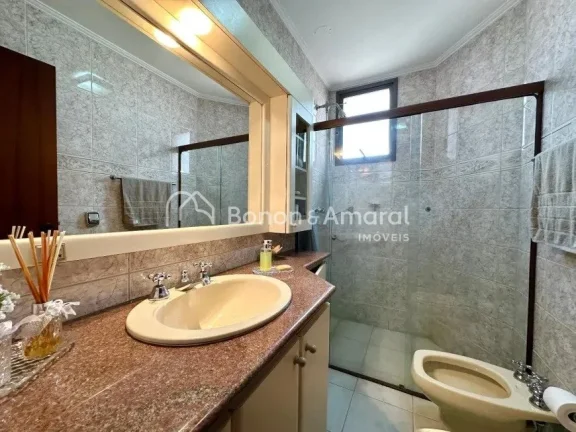 Imagem Espetacular apartamento à venda no Cambuí, com 4 dormitórios, sendo 3 suítes, e um total de 5 ba...