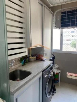 Imagem Apartamento com 3 dormitórios, sendo 1 suíte, 2 banheiros, ar-condicionado, recém-reformado, com ...