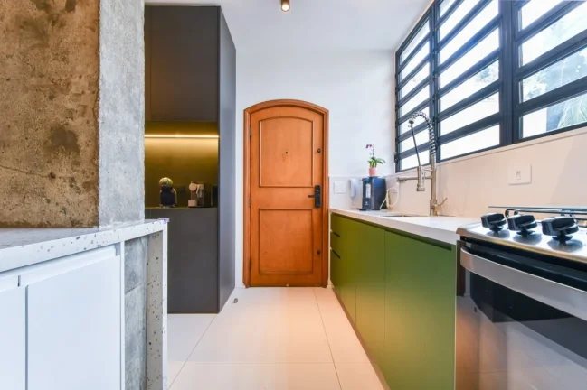 Imagem Cobertura Alto de Pinheiros - 260M², 3 Dorms, 1 Suíte, 2 Vagas Determinadas, Closet, Lareira, Piscina.