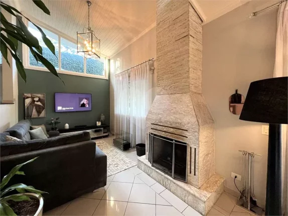 Imagem Casa à venda com 4 quartos, sendo 4 suítes, em Vila Santo Antônio, Cotia - SP