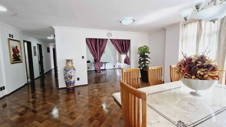 Imagem Aparatamento na Bela Vista com 3 Dormitórios ( 1 suíte) com Portaria 24 hs e 02 Vagas de Garagem