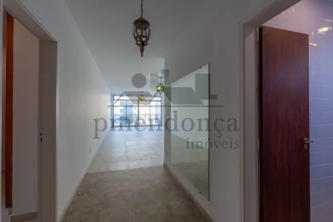 Imagem Higienópolis, Apartamento com 3 dormitórios (1 suíte) e 2vagas, 230m² ao lado Metrô