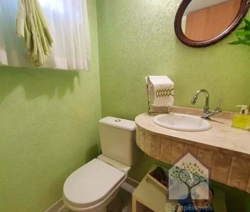 Imagem Excelente Casa com 370 m² no Carianos