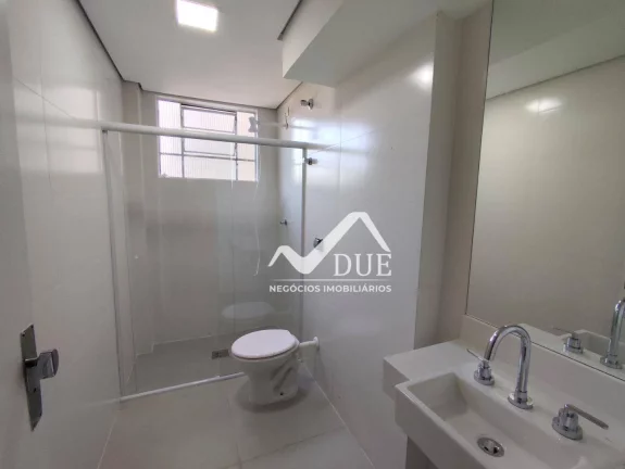 Imagem Apartamento com 2 dormitórios e dependencia completa de empregada, vaga d garagem demarcada à venda, 90 m² por R$ 470.000 - Campo Grande - Santos/SP