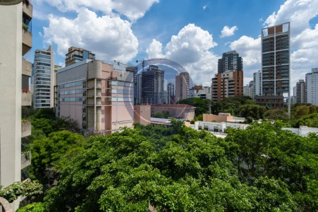 Imagem Apartamento de luxo na Vila Uberabinha, São Paulo-SP, com 3 quartos, 3 suítes e 171m² de área.