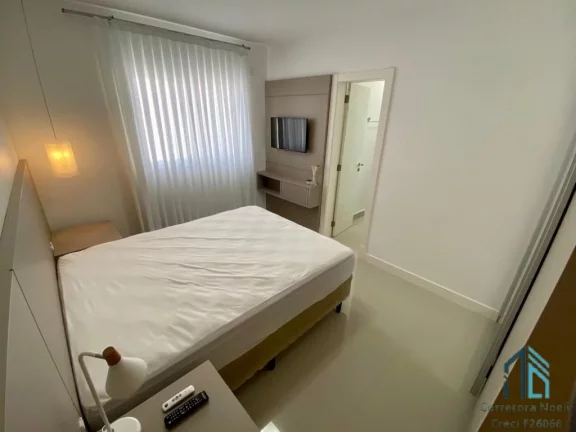 Imagem Apartamento 03 suítes, 02 vagas, andar alto ensolarado no Centro de Balneário Camboriú SC