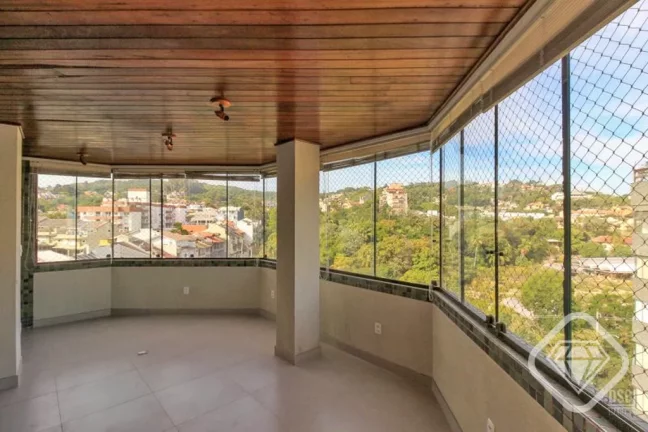 Imagem Linda cobertura com vista panorâmica para o Guaíba - conforto e sol o dia todo!

A Brilhante Imóv...