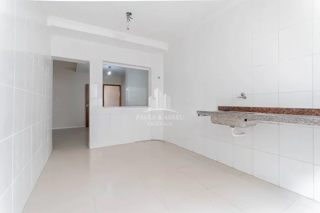 Imagem Casa com Terreno de 70m² e 101m²de área útil São 3 Dormitórios, 2 Banheiros, Sacada, 2 Vagas, Quintal no Bairro Casa Branca, Santo André