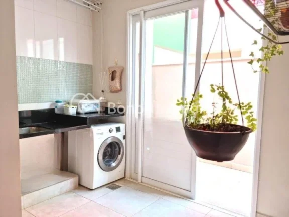 Imagem Este belo sobrado de 346m² é ideal para quem valoriza conforto e elegância. Conta com salas de es...